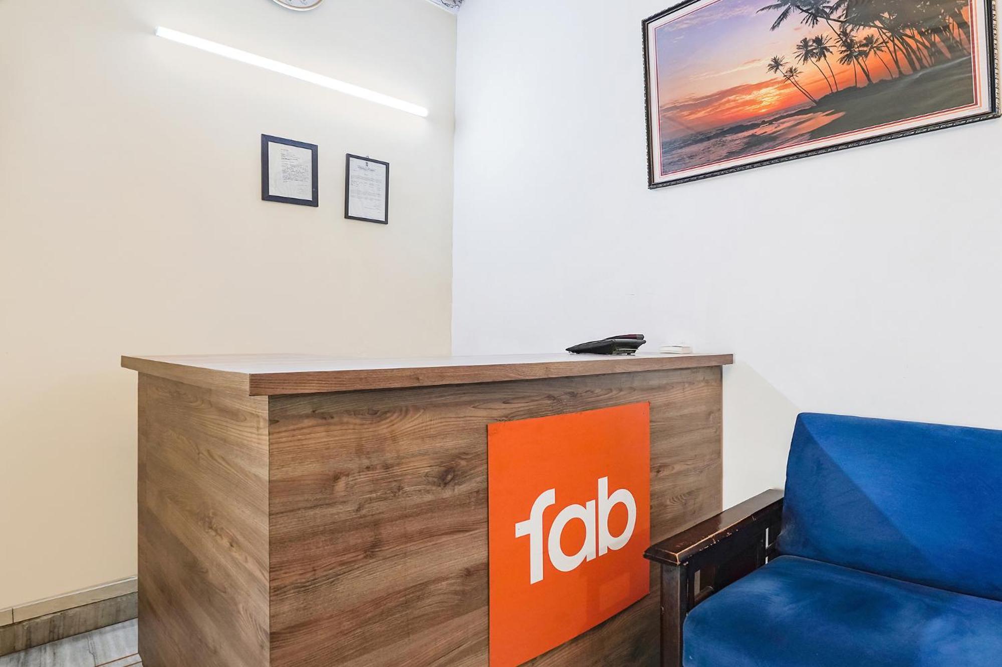 Fabexpress Ivy Inn Sector 35 Нойда Екстер'єр фото